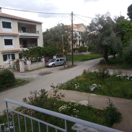Tommy"S Rooms Lefkada Island Exterior photo
